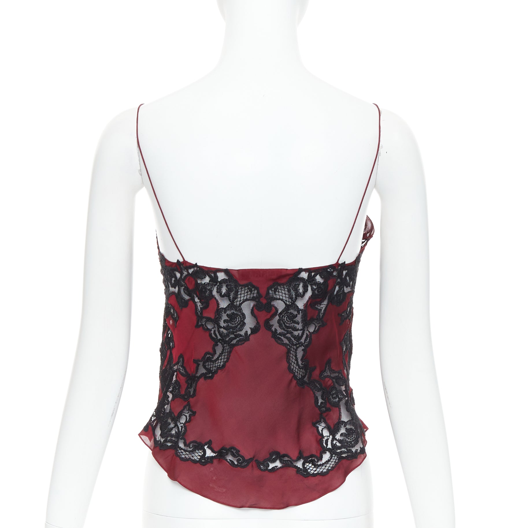 Chloe Betterave - Side view