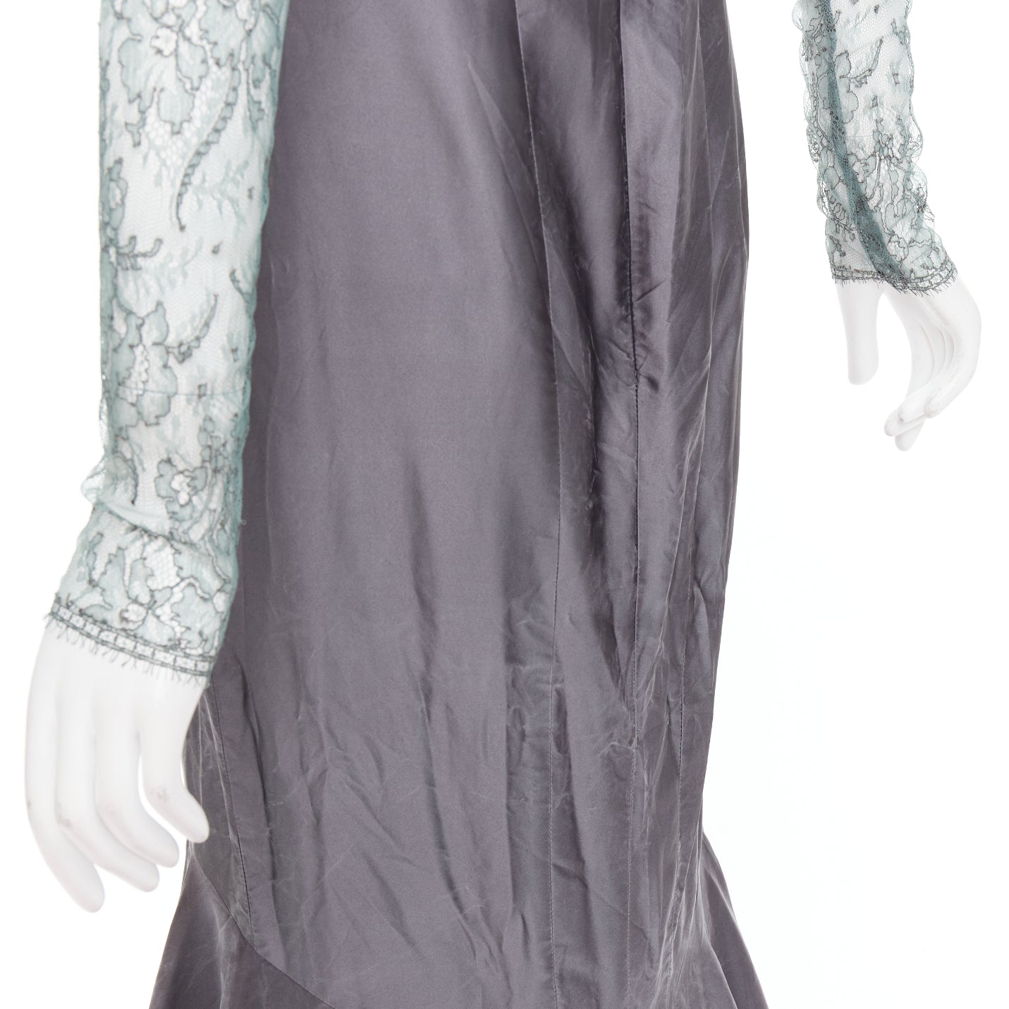 Guy Laroche Crossover Mermaid Gown - Detail 2