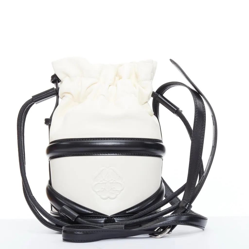 Alexander McQueen Soft Curve Black Leather Very good - Front View