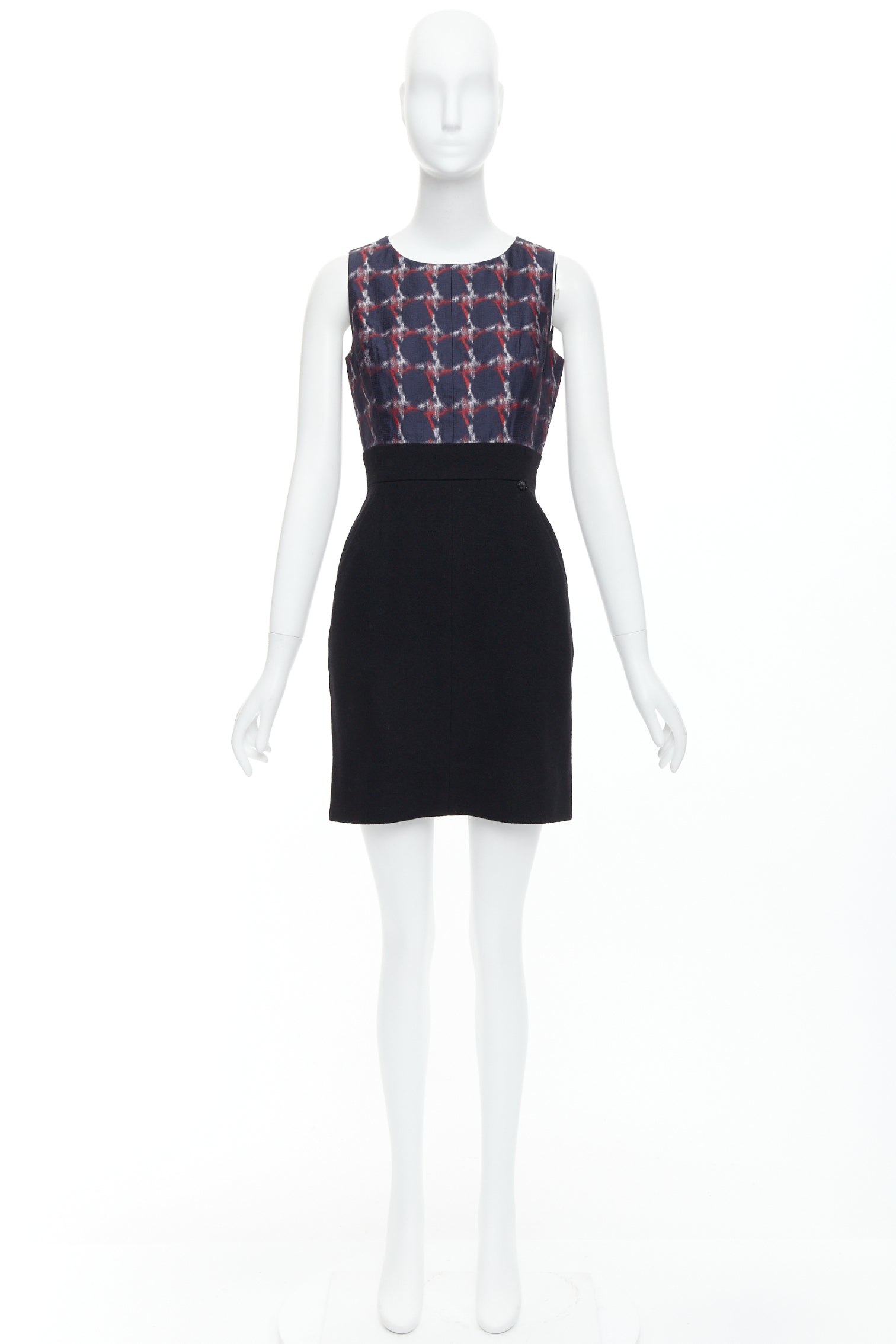 Chanel Houndstooth Shift Dress - Image 11