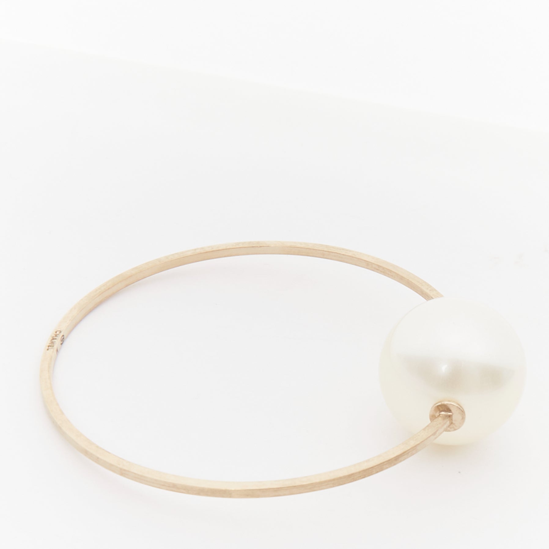 Chanel Orbital XL Pearl Bangle - Image 6