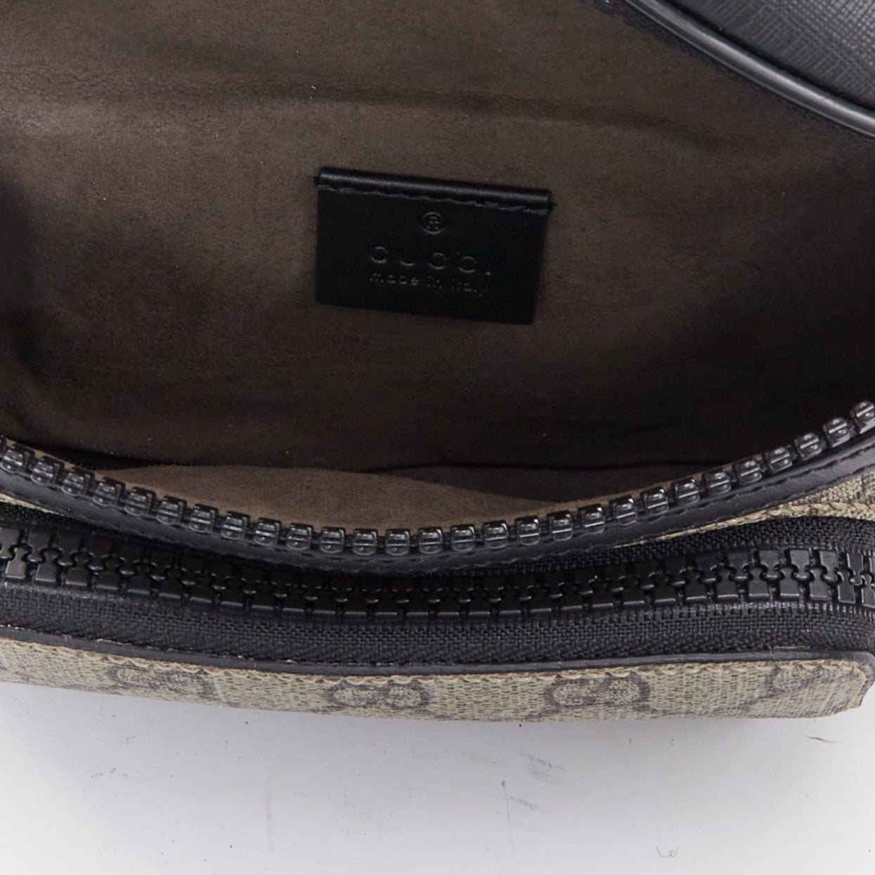 Gucci Supreme GG belt bag - Detail 2