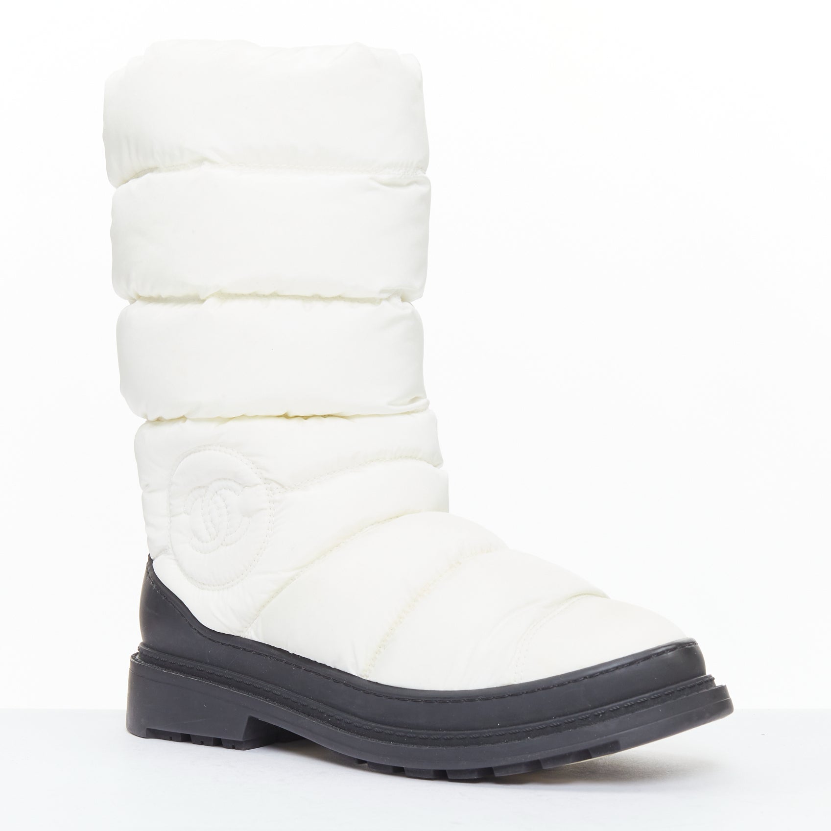 Chanel Cream nylon CC logo - Back view