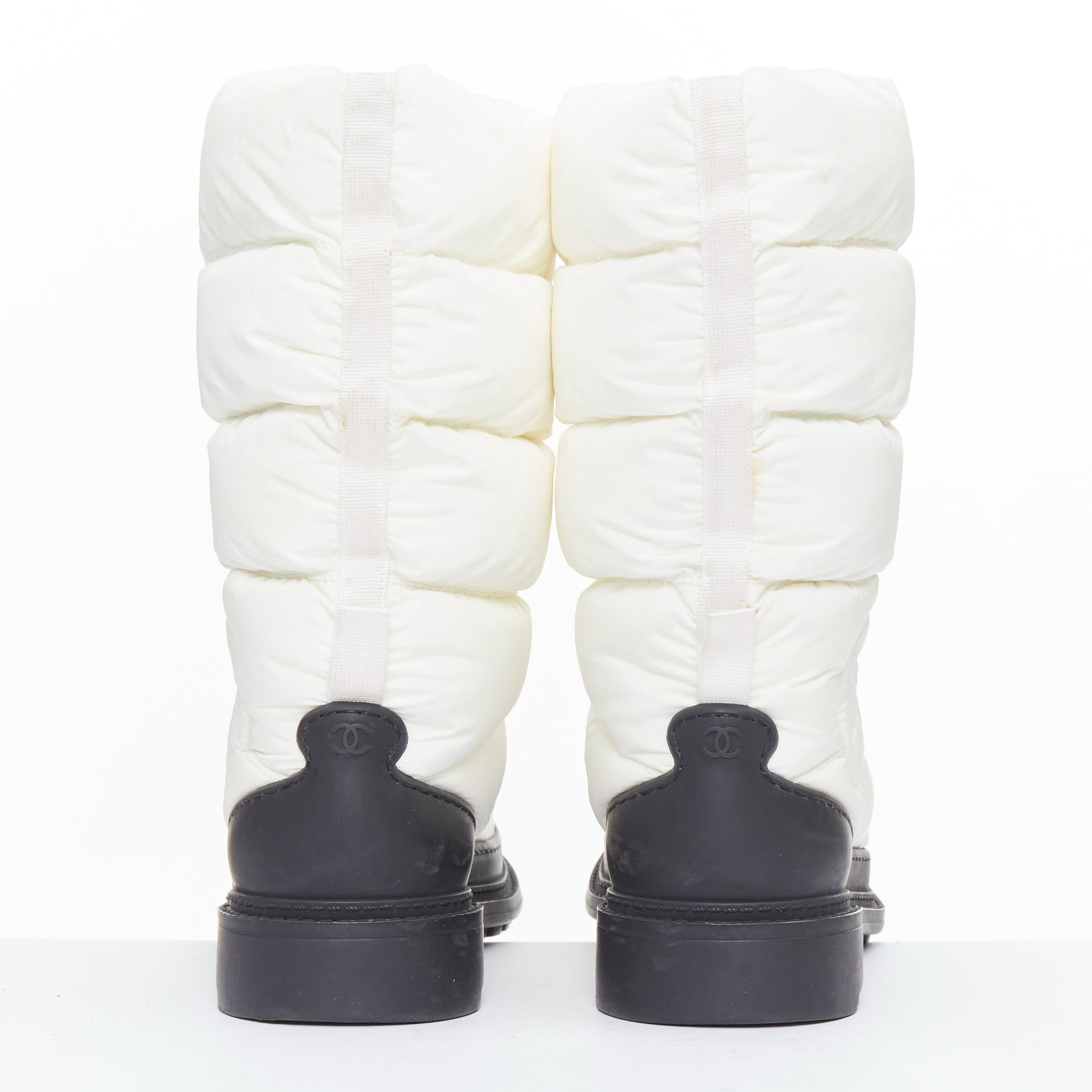 Chanel Cream nylon CC logo - Side view