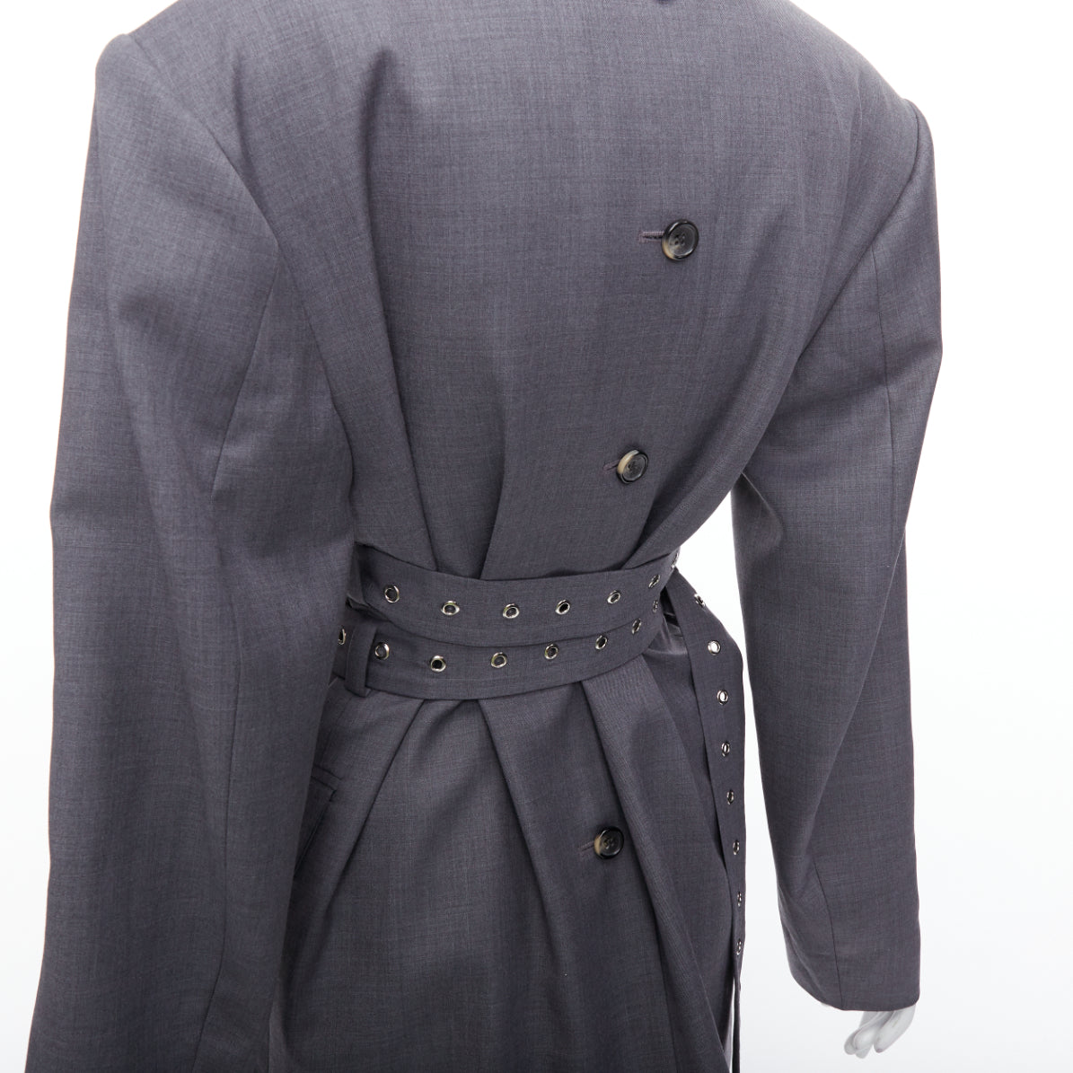 Unsigned / متعددة Grommet Belted Blazer - Detail 2