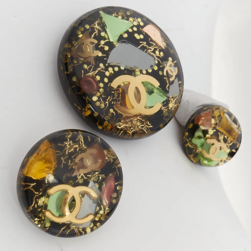 Chanel Set of 3 Pins Black Plastic Very good - Inside View