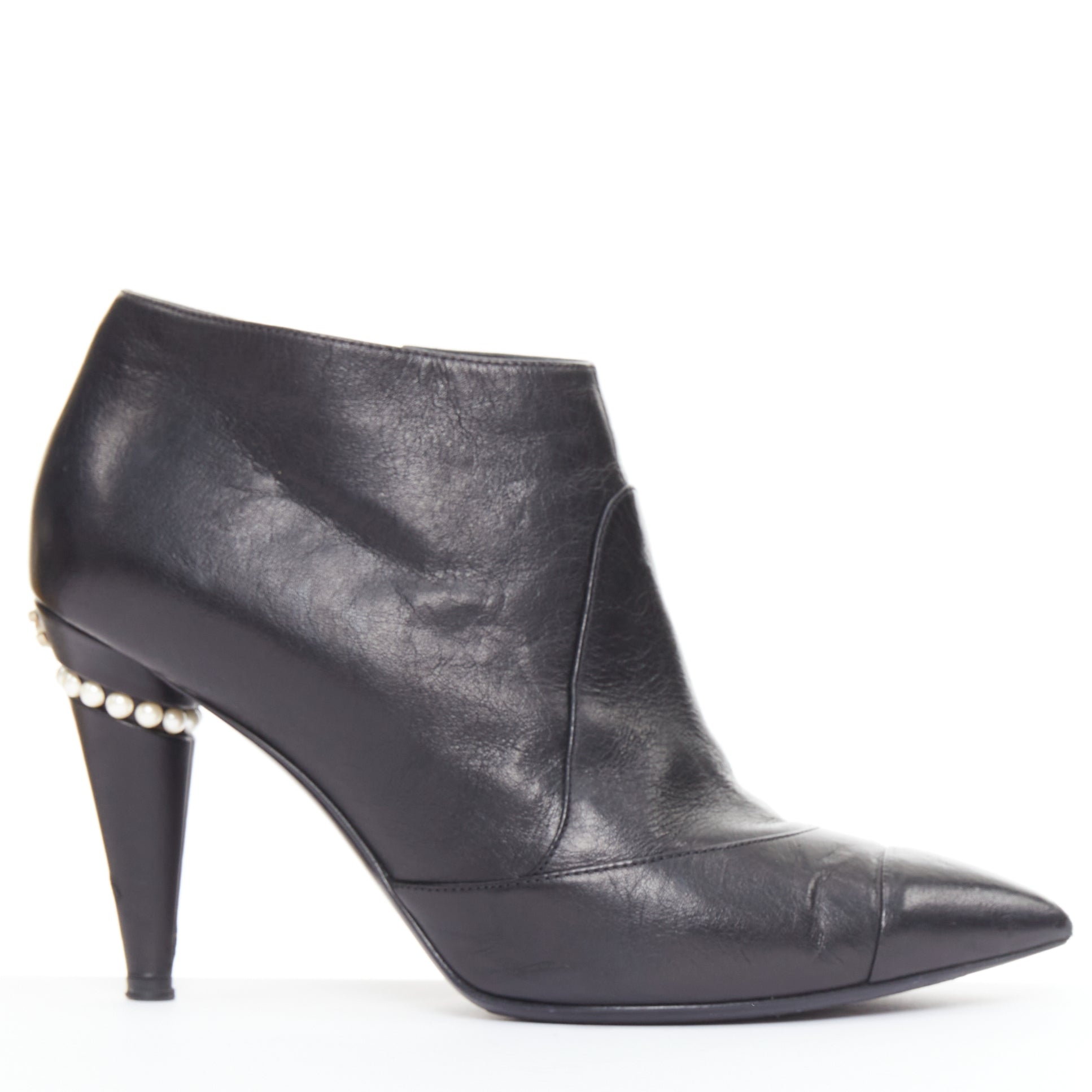 Chanel 15C black calfskin