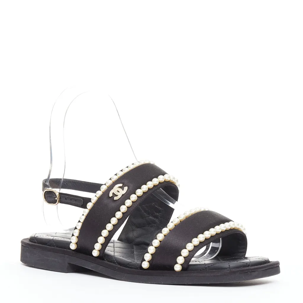 Chanel Pearl Dad Sandals Black Silk Very good - Inside View