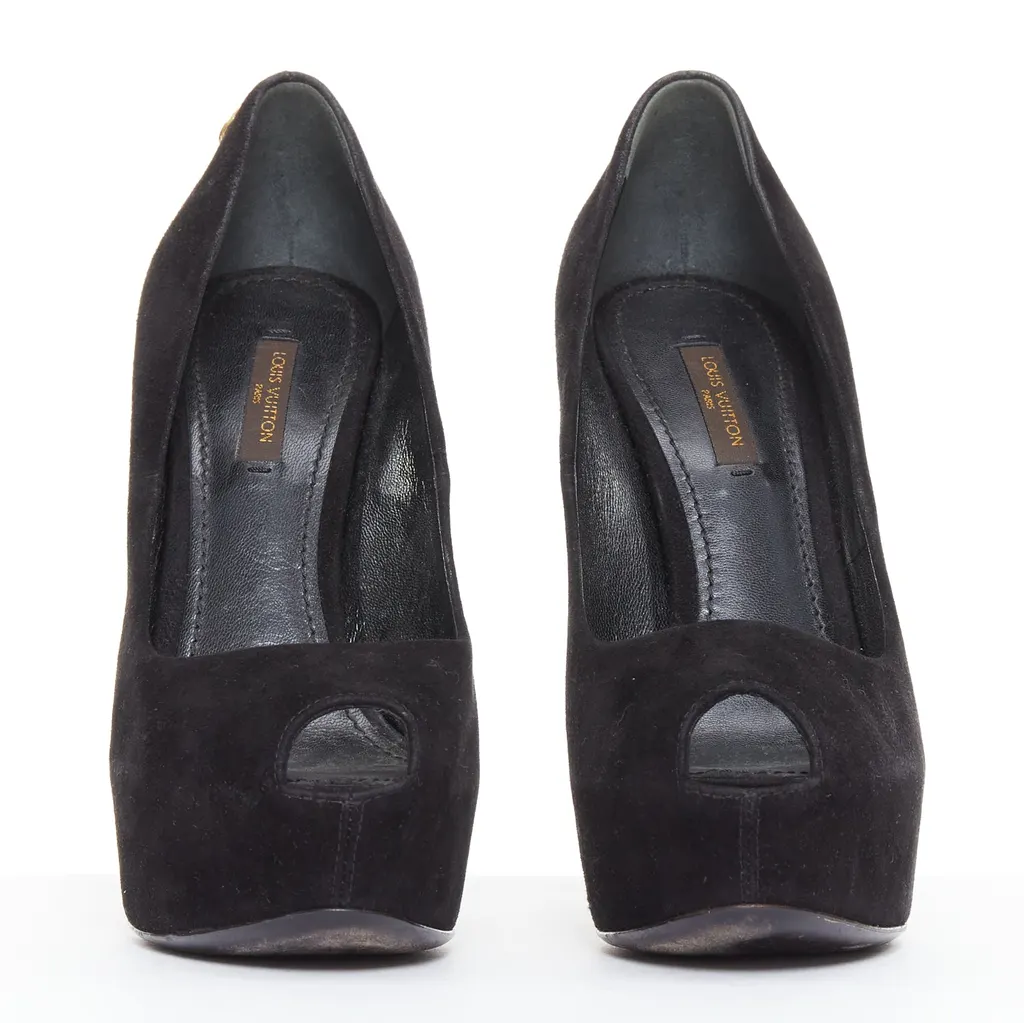 Louis Vuitton Oh Really Black Suede Good - Model View