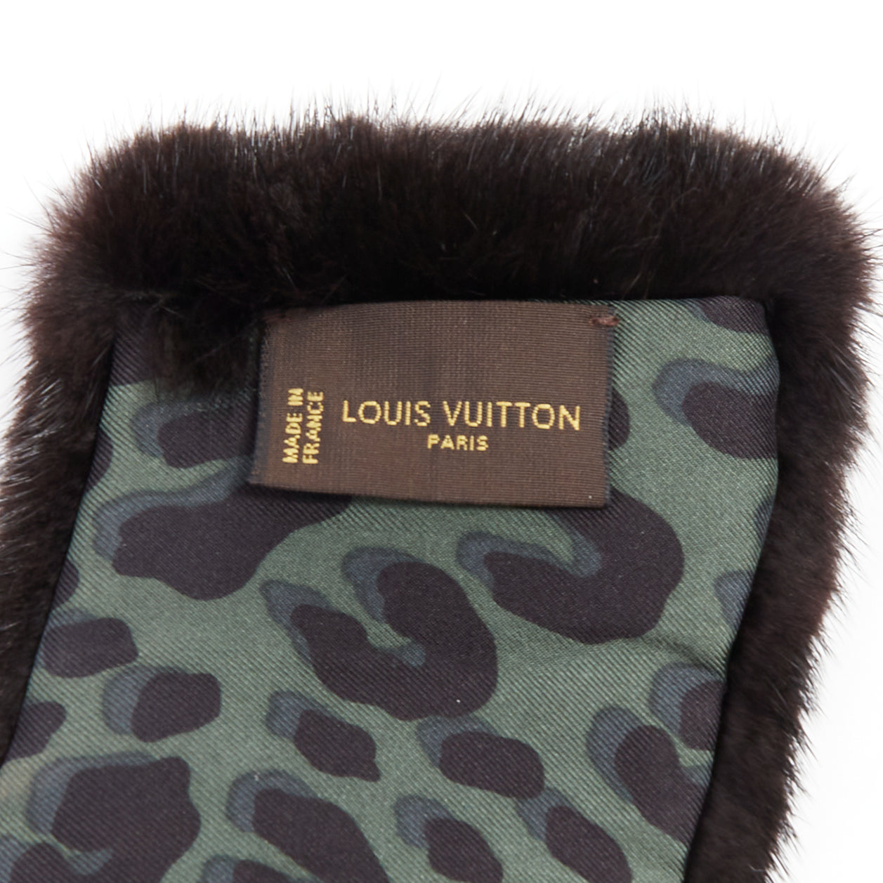 Louis Vuitton Mink Logo Scarf - Image 10