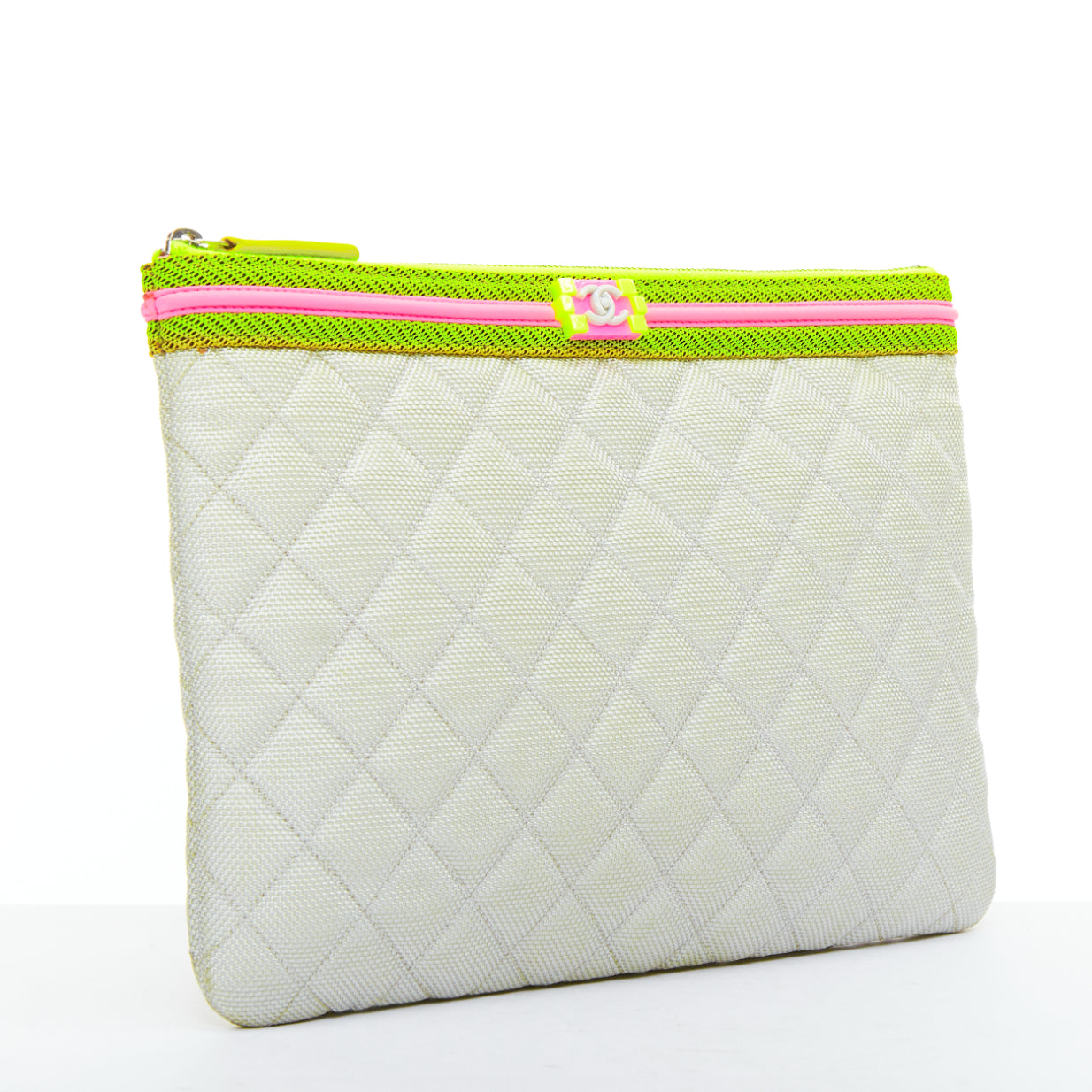 Chanel Fluo Boy O-case 16-17 - Image 6