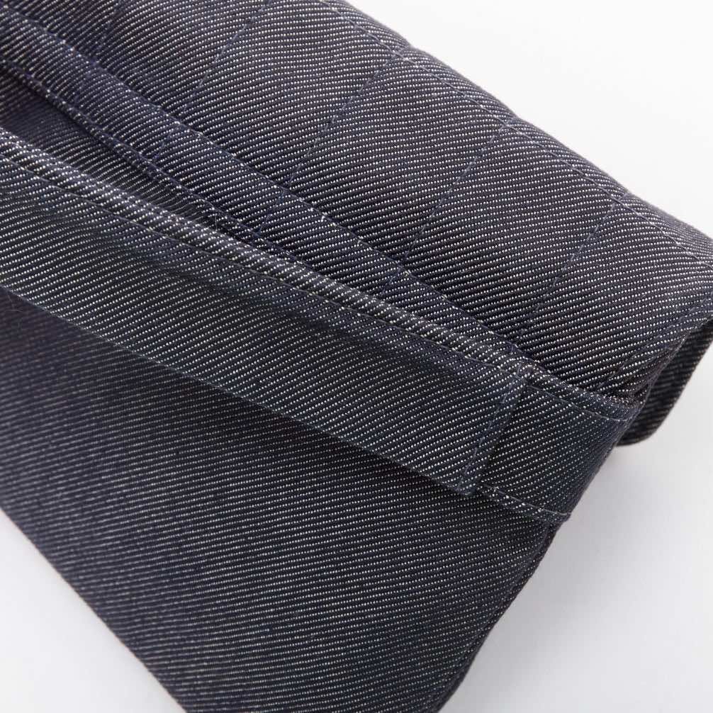 Chanel Mademoiselle Chocolate Bar Clutch - Detail 2