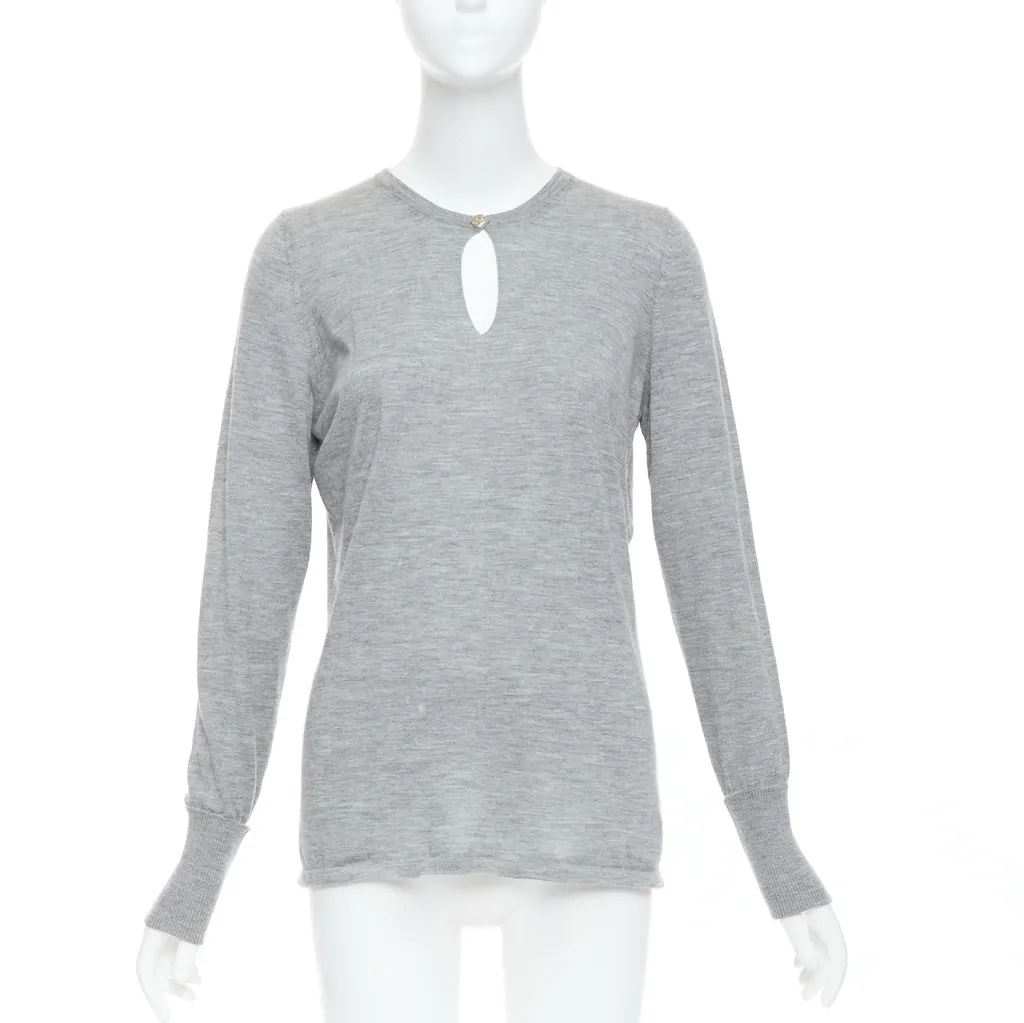 Chanel Camellia Button Sweater Grey Cashmere Very good - Front View