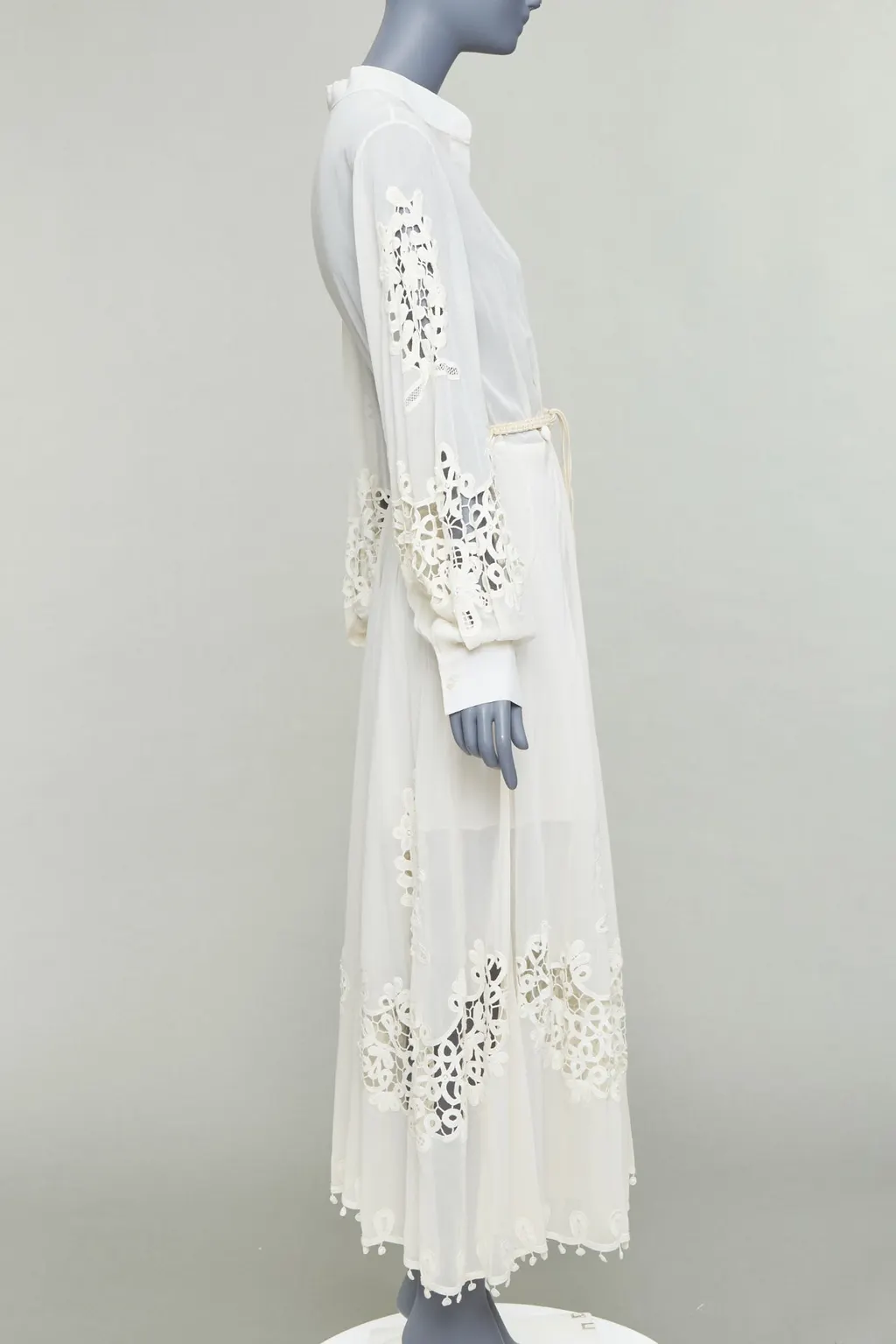 Oscar De La Renta Shell Belt Dress Ecru Cotton Very good - Model View