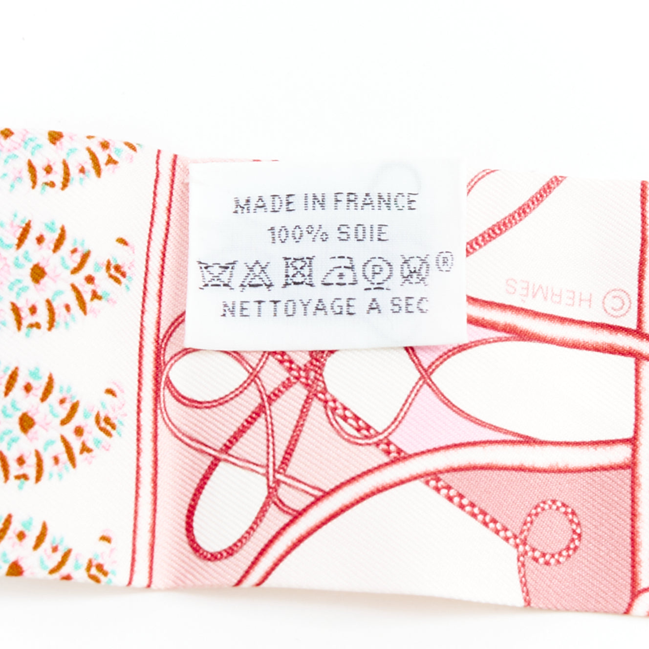 Hermès Silk Coup De Fouet Au Bloc Twilly Rose Nacre Turquoise - Side view