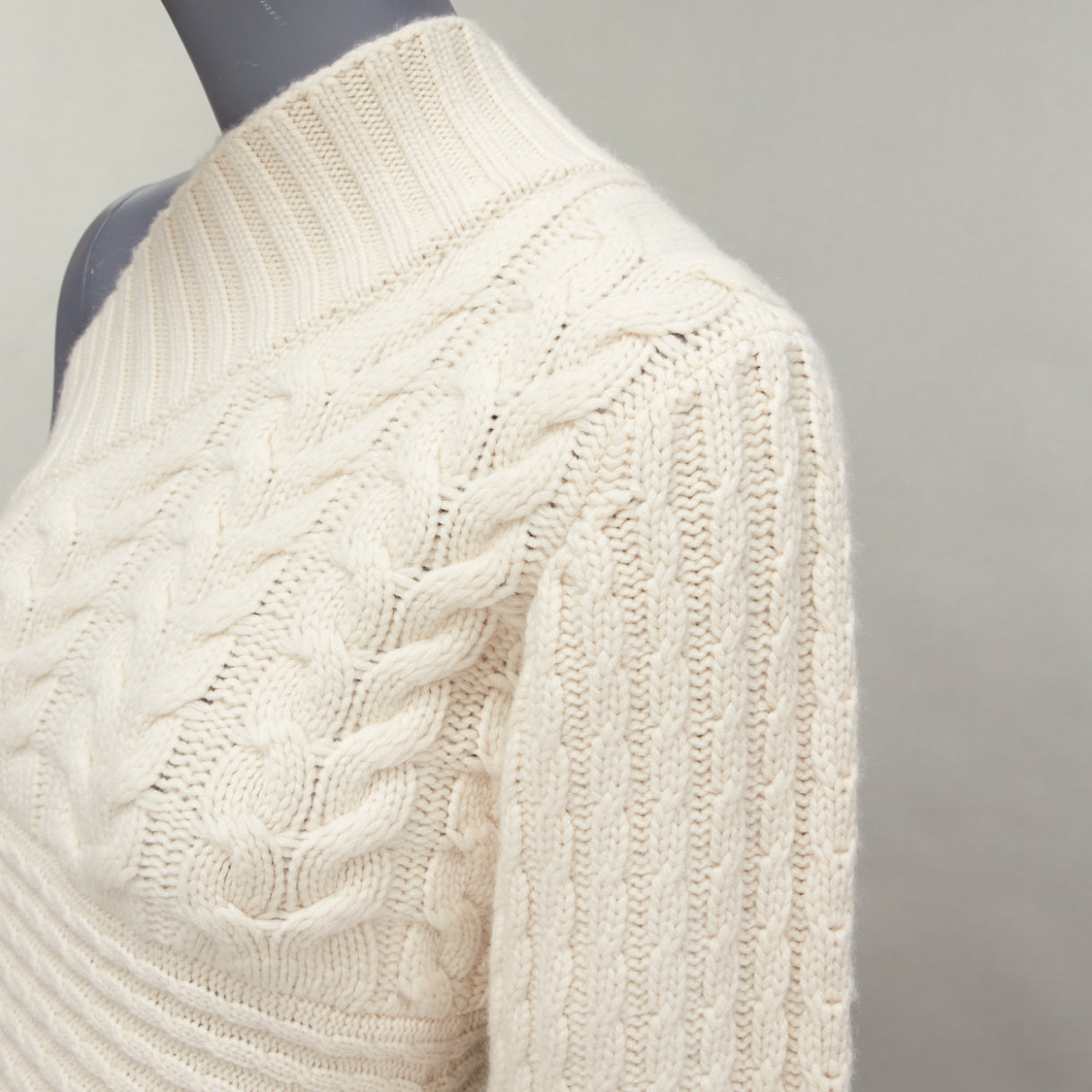 Burberry Cable Knit Pullover - Detail 2