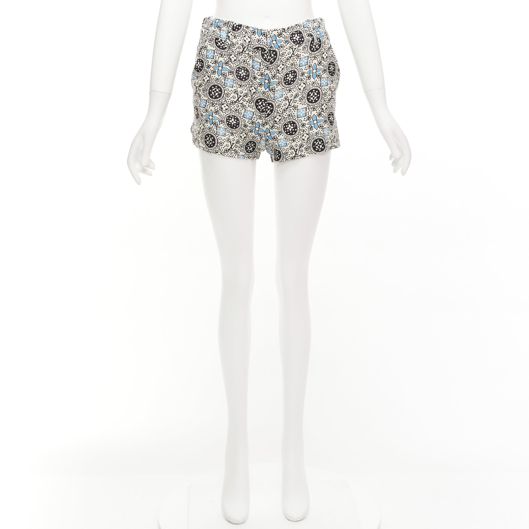 Louis Vuitton Floral Shorts Skirt - Image 11