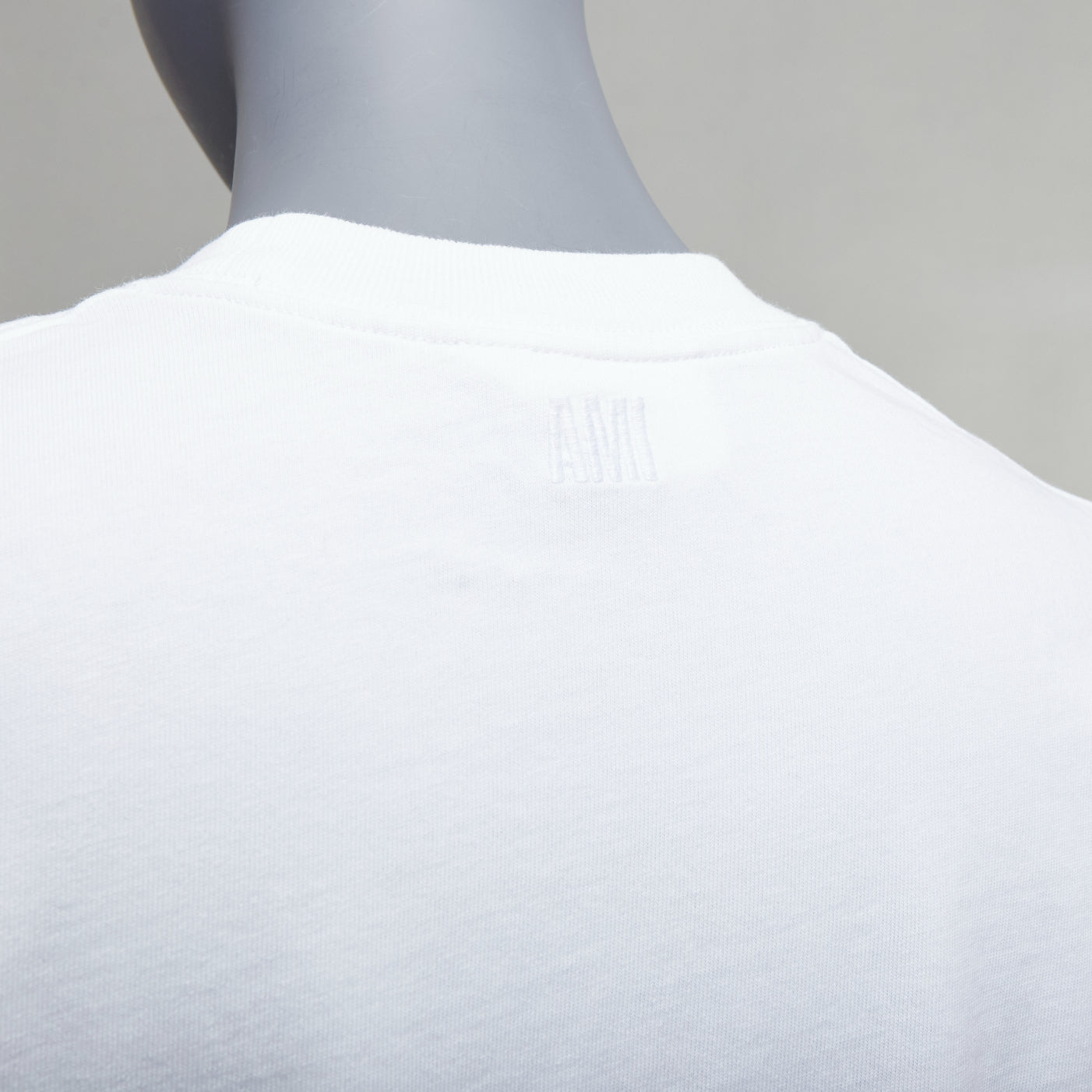 Ami Heart Badge Tee - Detail 2