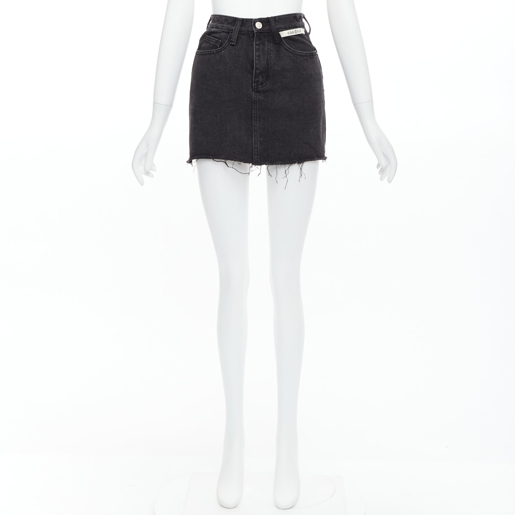 Kimhekim Frayed Denim Skirt - Image 11