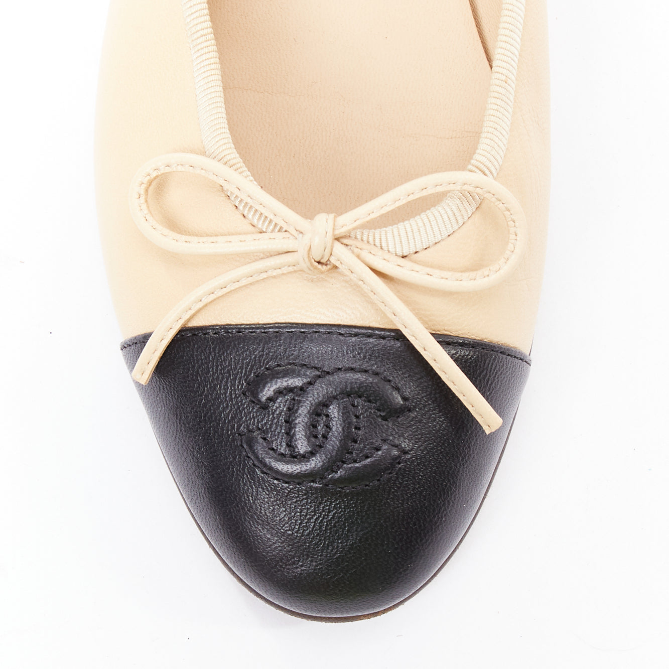 Chanel Two Tone Flats - Detail 1