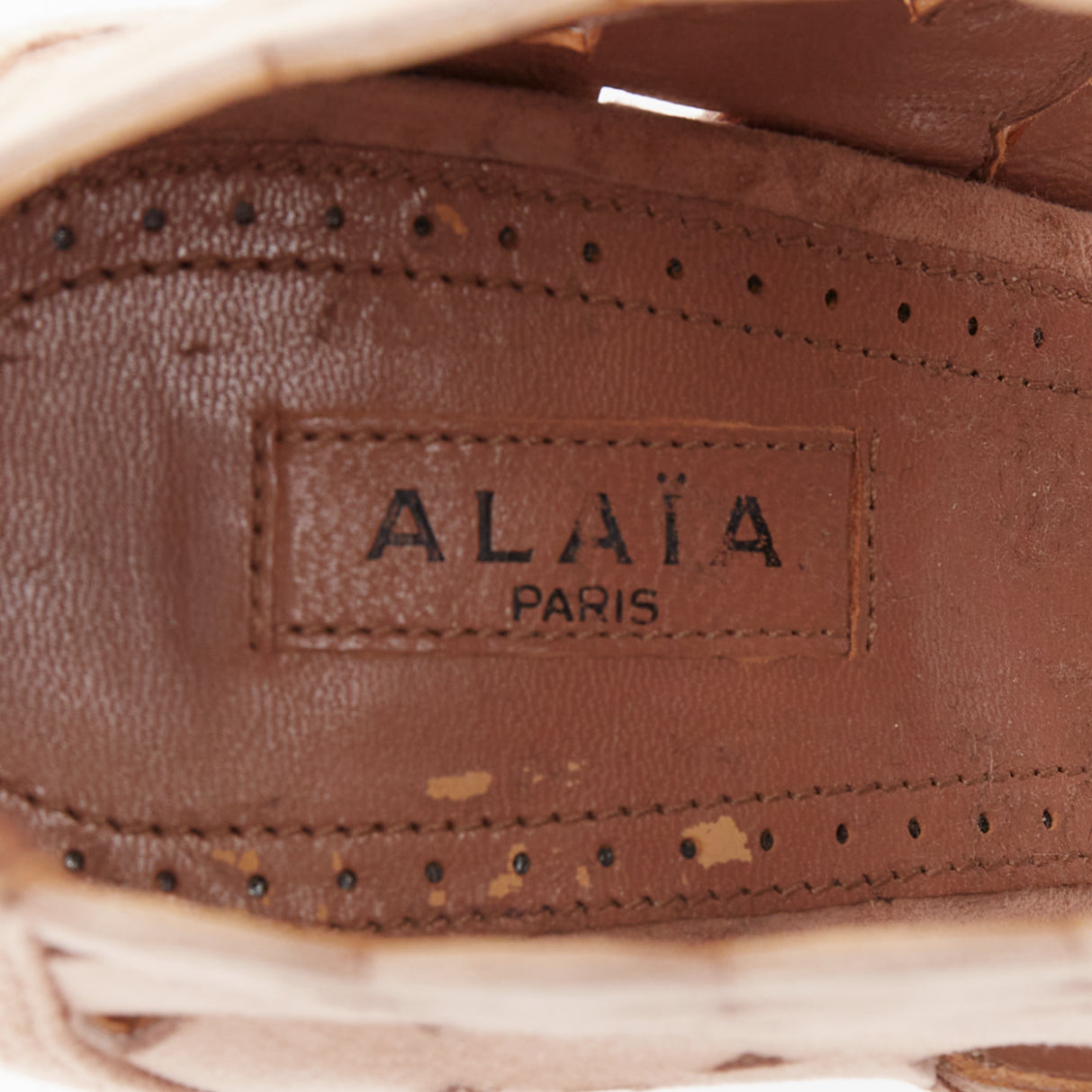 Alaïa Scallop Cage Sandals - Image 12