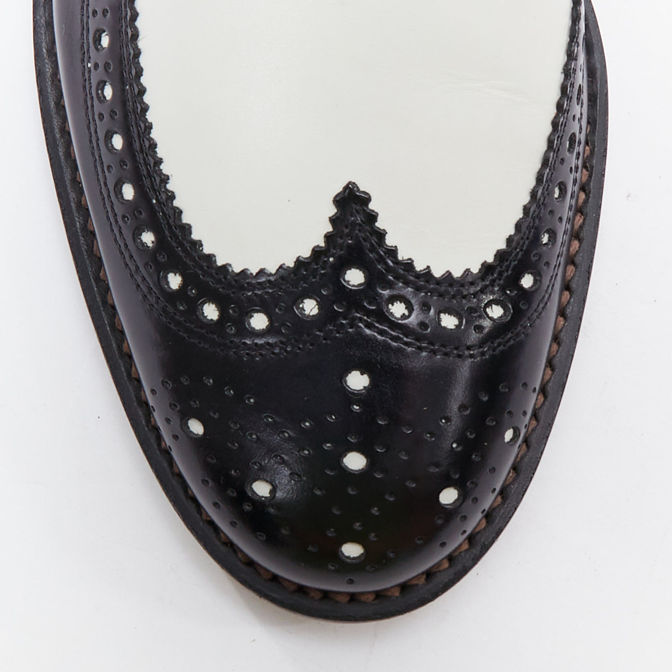 Robert Clergerie Bicolor Derby Brogue - Detail 1