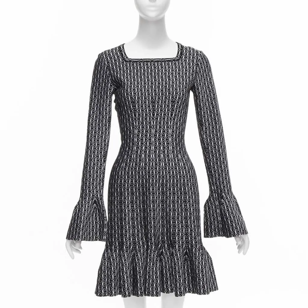 Alaïa Jacquard Flared Dress Black Wool Never worn, with tag - Front View
