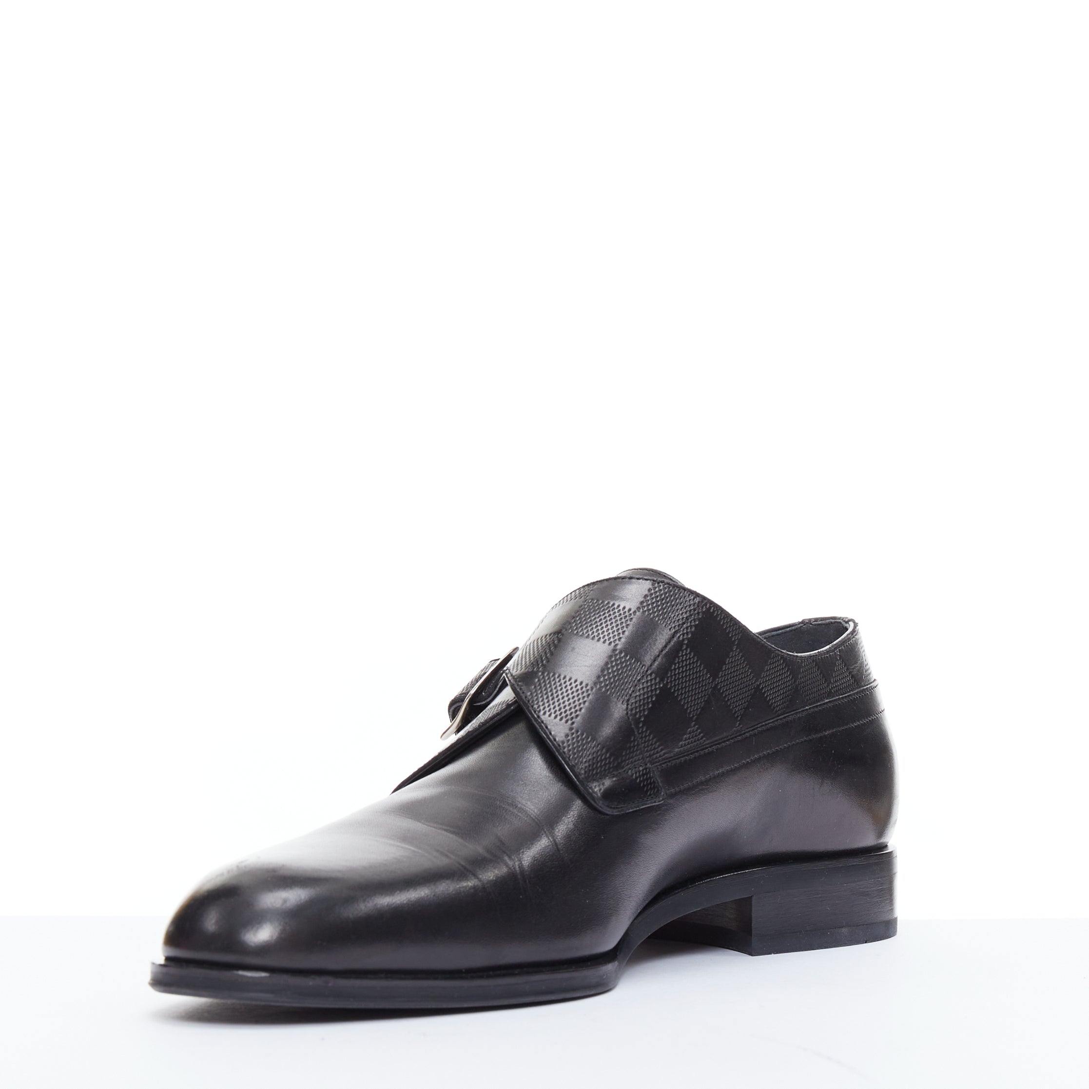 Louis Vuitton District - Side view