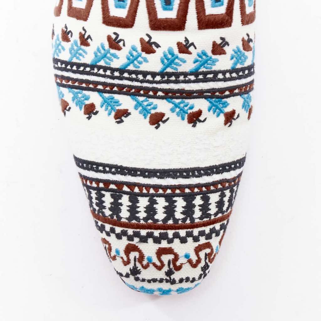 Christian Louboutin Limited Edition Dandelion Greek Flat - Detail 1