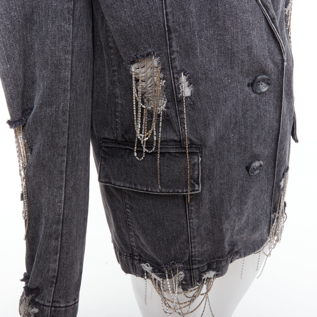 Unsigned / متعددة Beaded Chain Blazer - Image 10