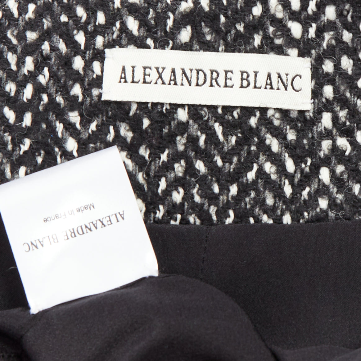 Unsigned / متعددة Grey Tweed Swing Coat - Image 10