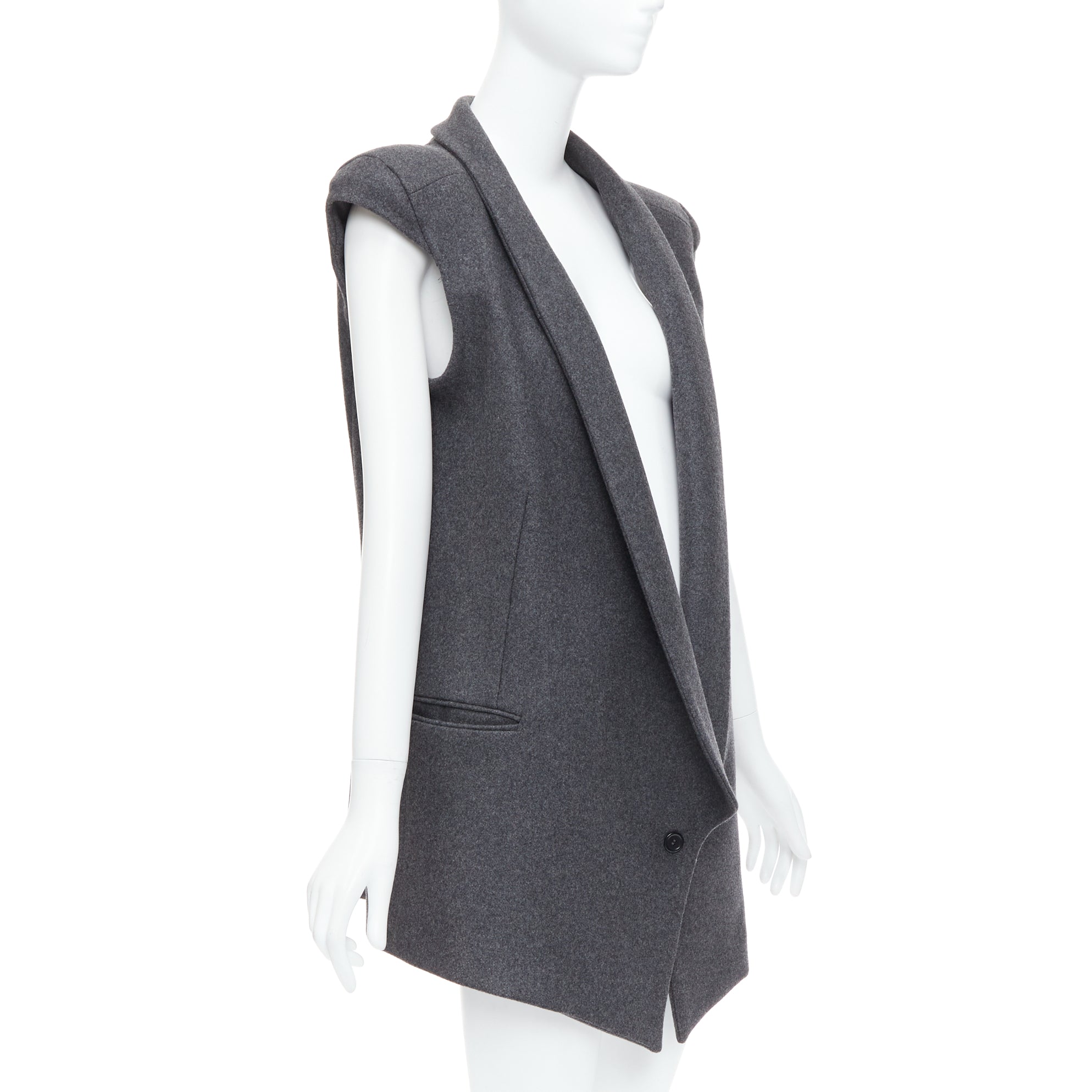 Unsigned / متعددة Grey Sleeveless Vest Coat