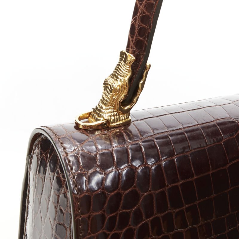 Unsigned / متعددة Polished Leather Bag - Detail 2