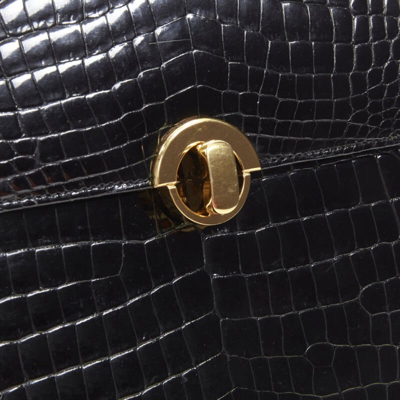 Unsigned / متعددة Polished Satchel Bag - Detail 2