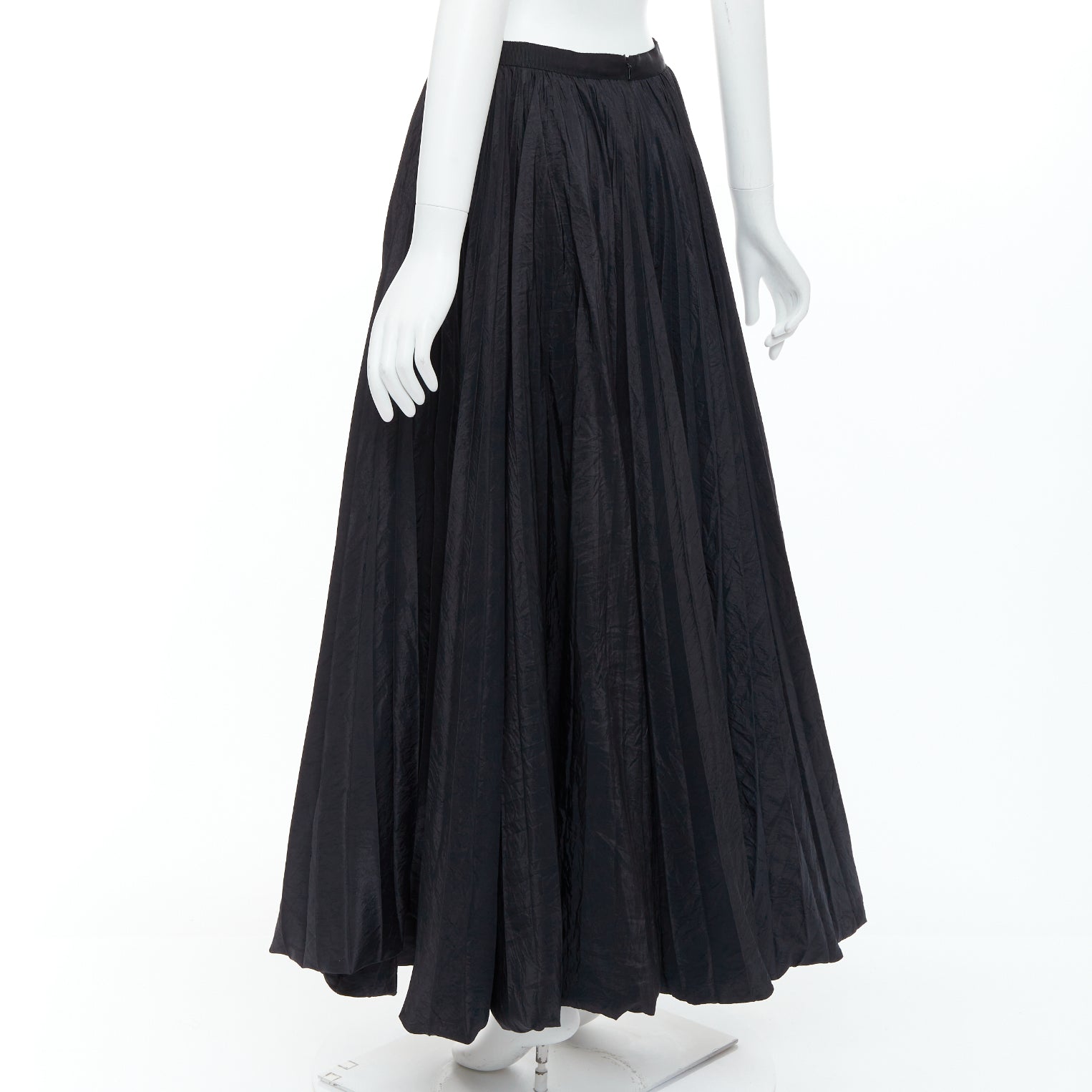 Unsigned / متعددة Ellen - Detail 1