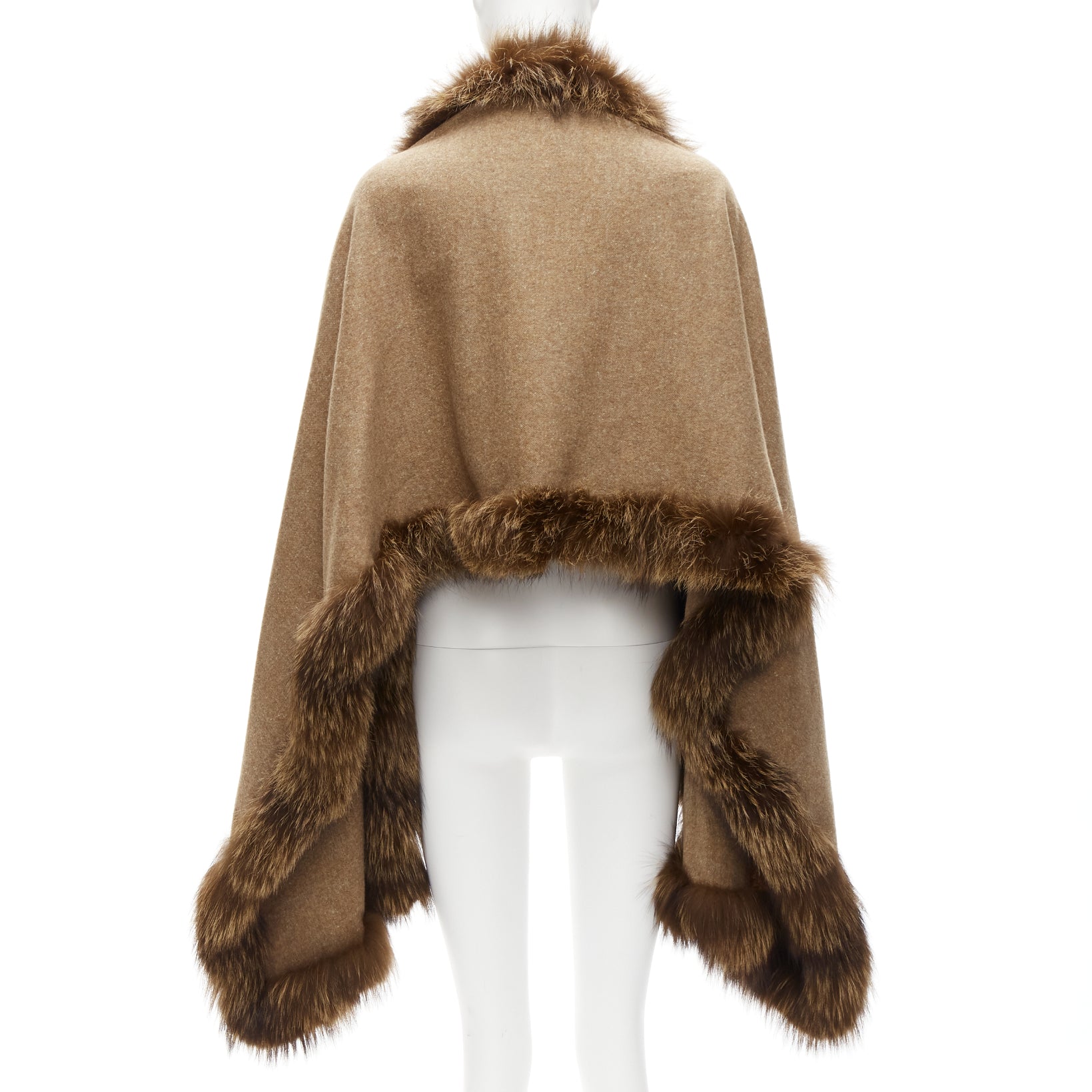 Unsigned / متعددة Fur Trim Shawl - Back view