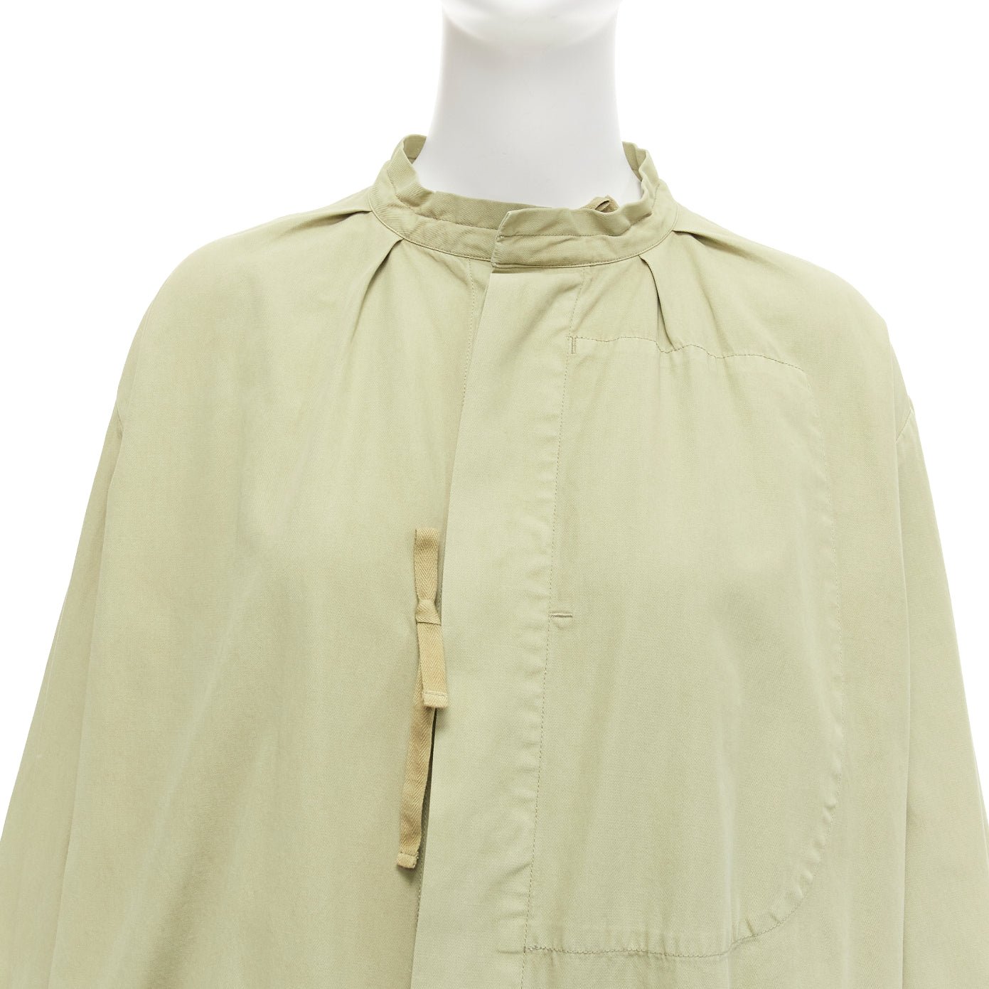 Unsigned / متعددة Green Drawstring Parka - Back view