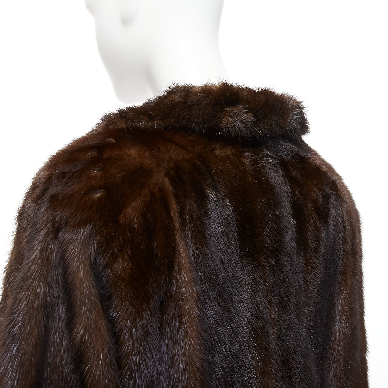Unsigned / متعددة Brown Fur Longline Coat - Detail 2