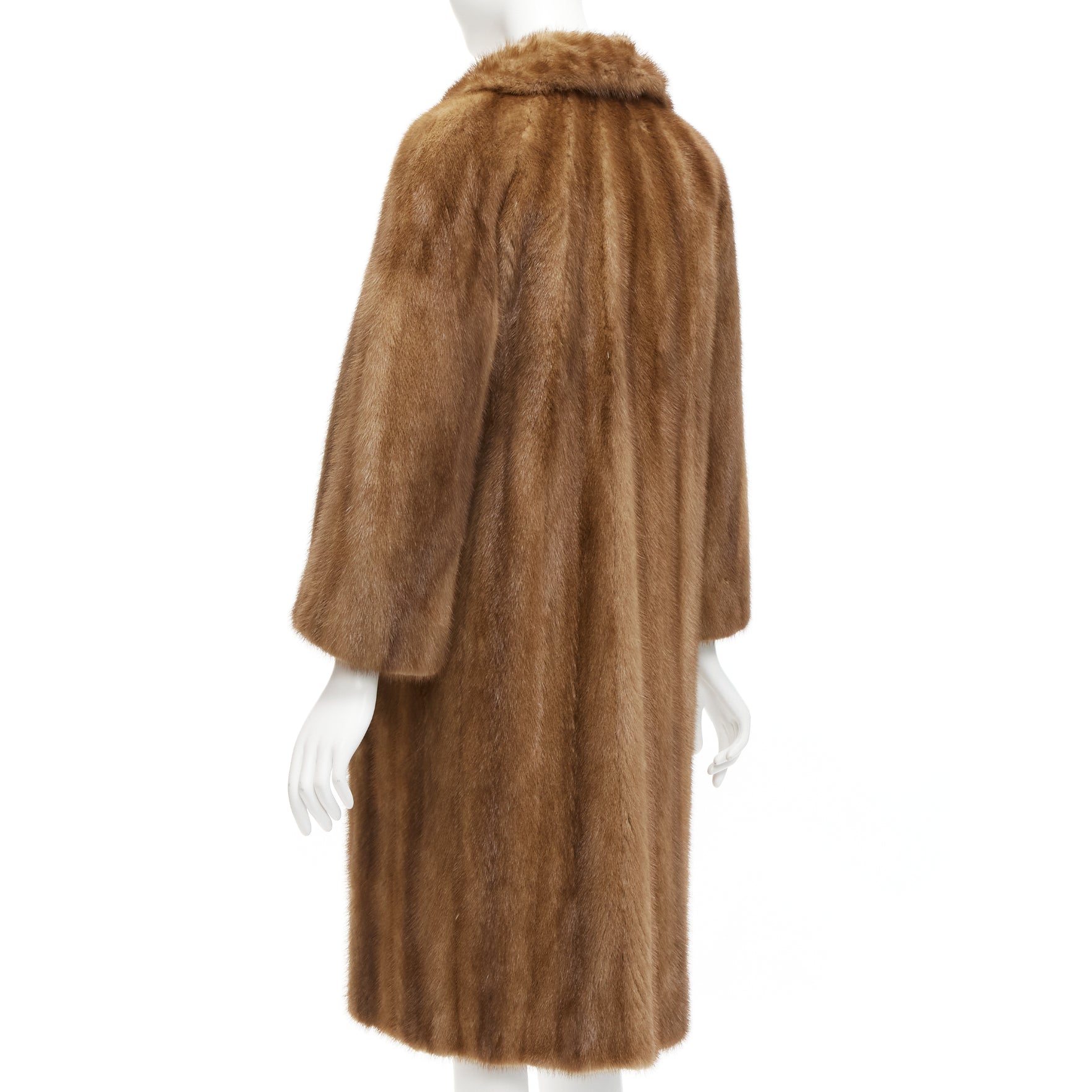 Unsigned / متعددة Brown Fur Hook Coat - Detail 1