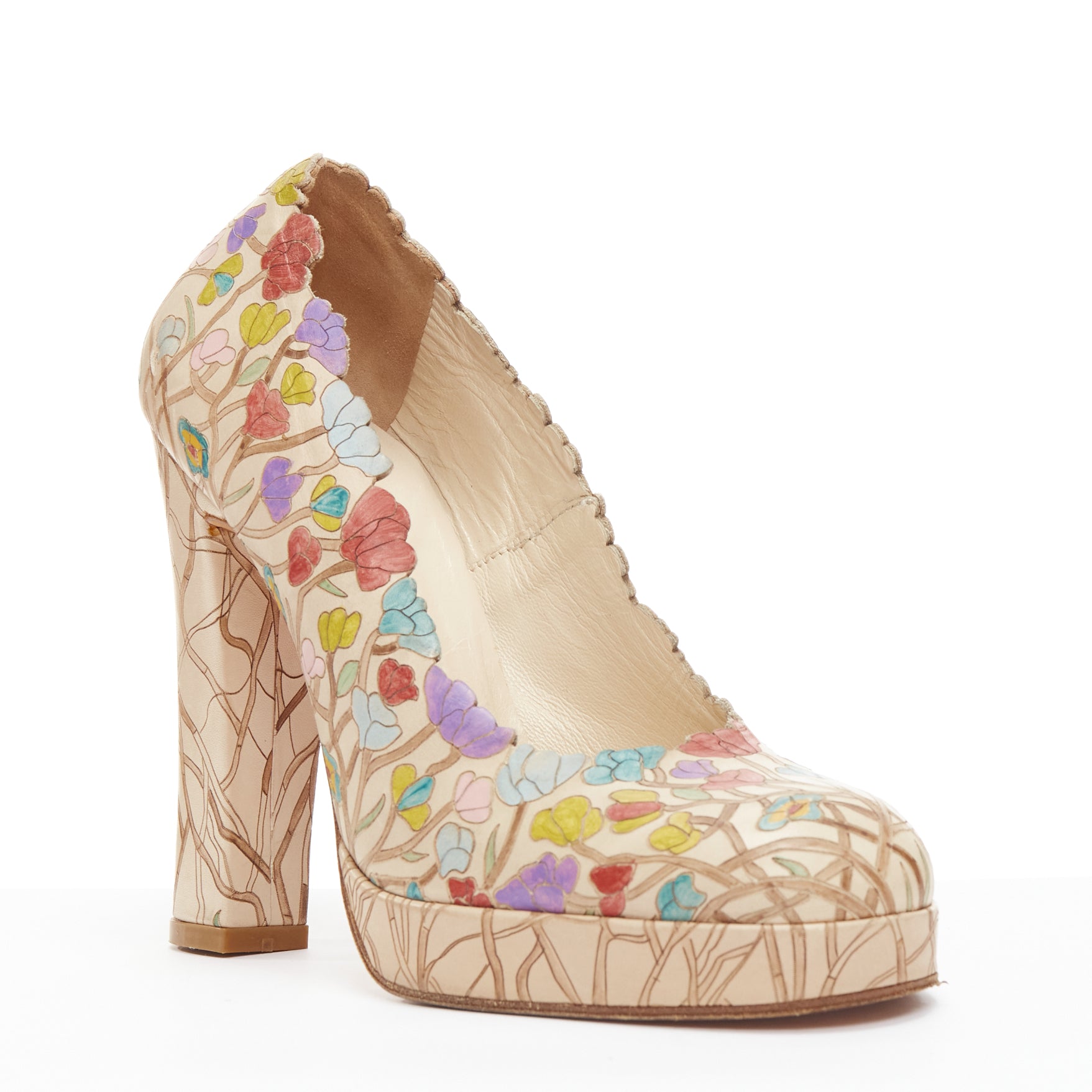 Unsigned / متعددة Floral Platform Pumps - Back view