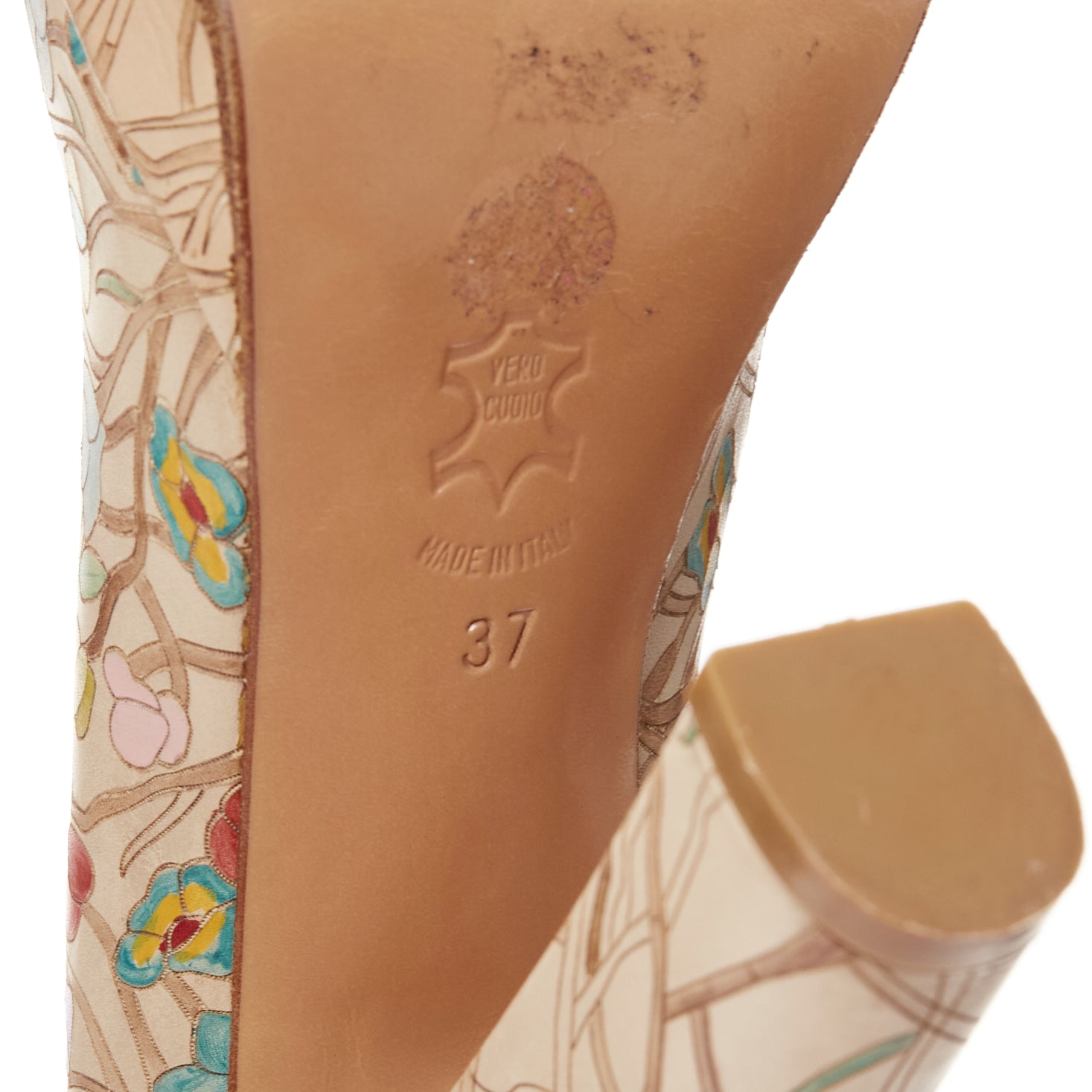 Unsigned / متعددة Floral Platform Pumps - Image 12