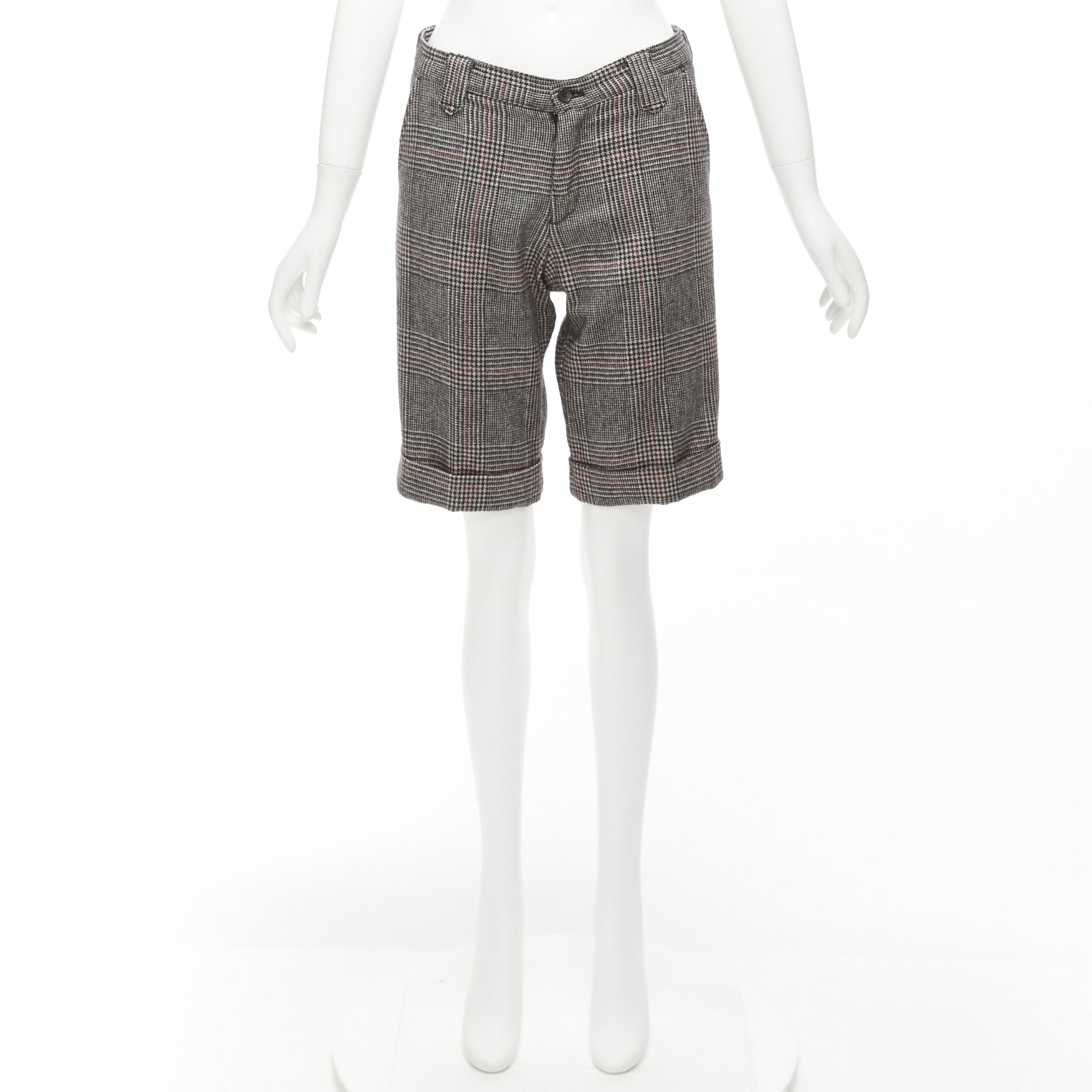 Unsigned / متعددة Back Pocket Shorts - Image 11