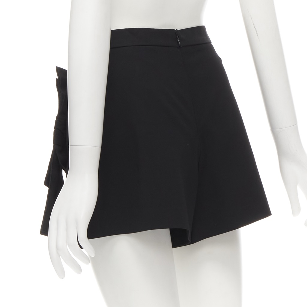 Red Valentino Garavani Bow Waist Shorts - Detail 1