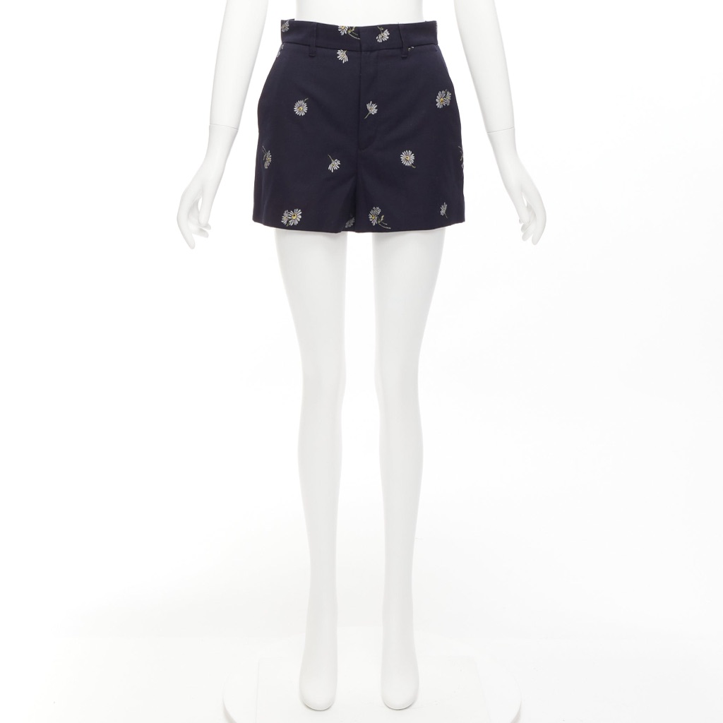 Red Valentino Garavani Daisy Floral Shorts - Image 11