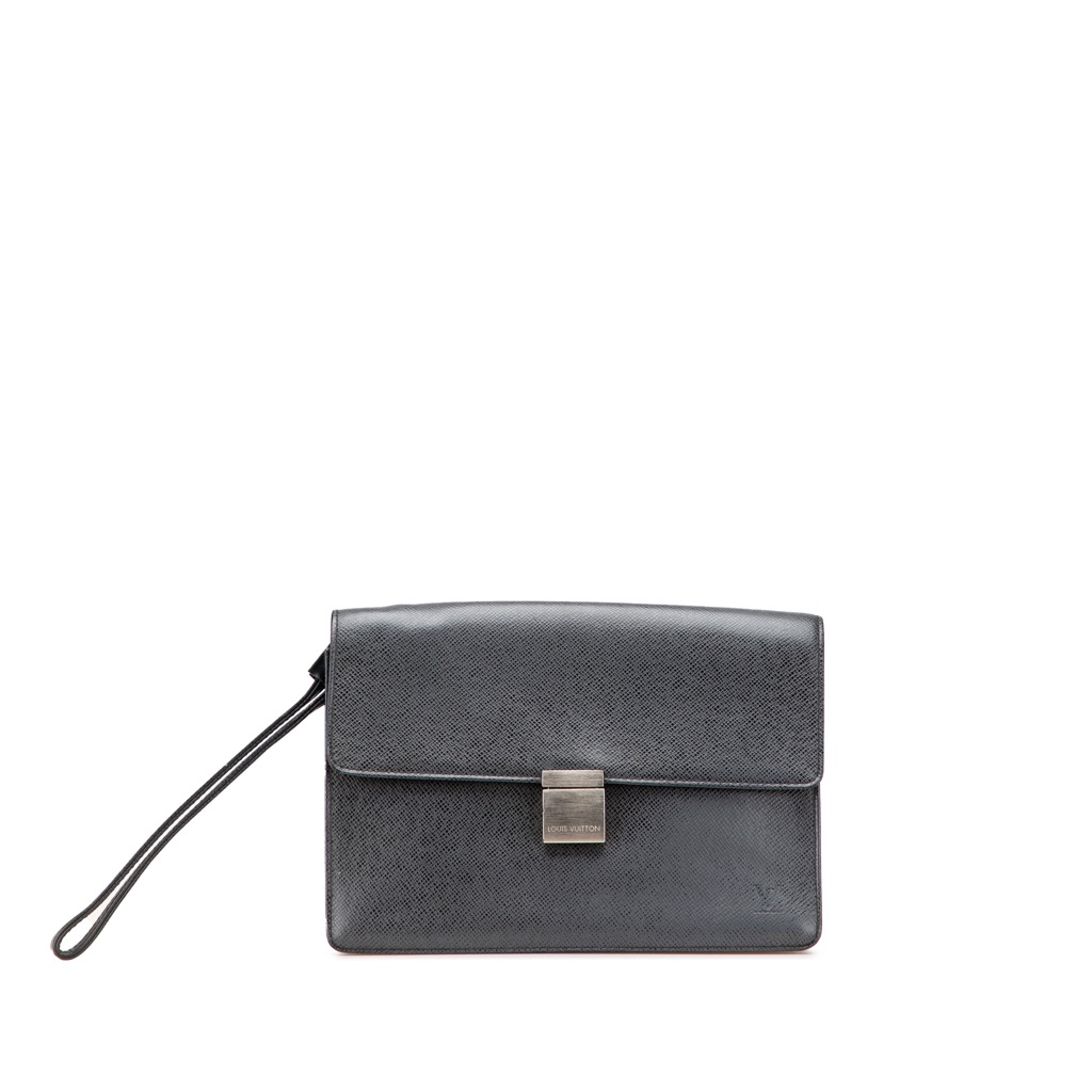 Louis Vuitton Taiga Selenga