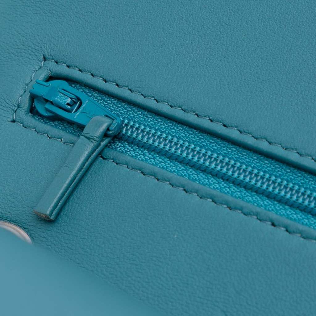 Chanel Jumbo Classic Lambskin Double Flap - Image 11