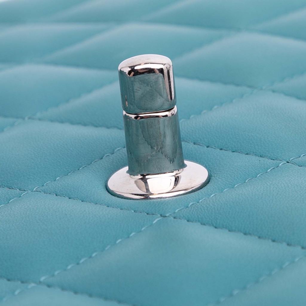 Chanel Jumbo Classic Lambskin Double Flap - Image 12