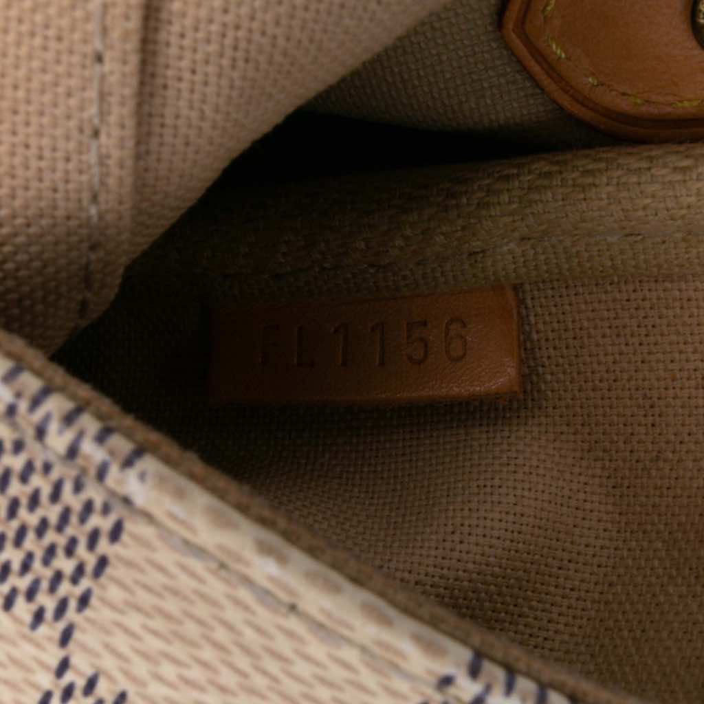 Louis Vuitton Damier Azur Favorite PM - Detail 1