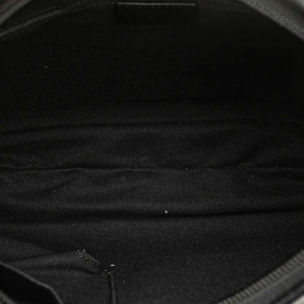Gucci Pebbled Leather Abbey D Ring Shoulder Bag Black Leather Good - Model View