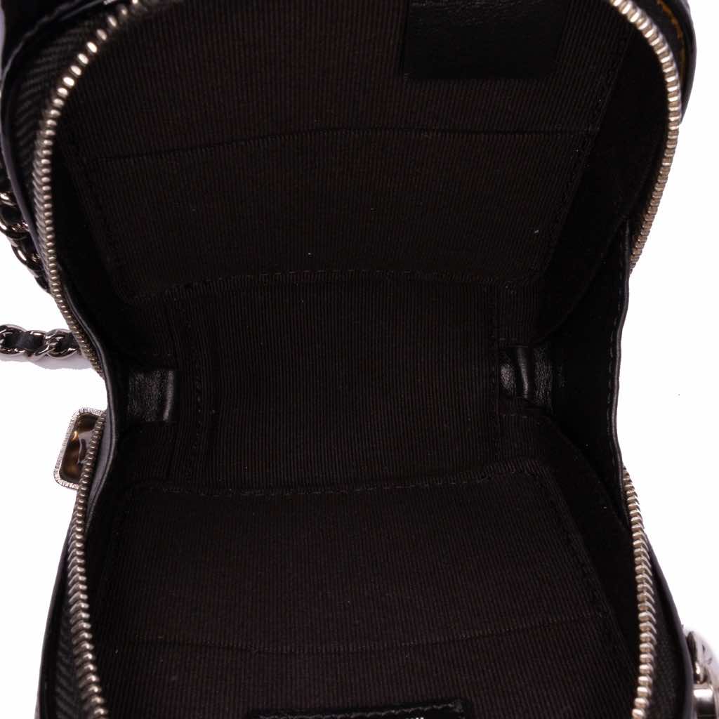 Chanel CC Quilted Patent Diamond Resin Clutch With Chain - 4